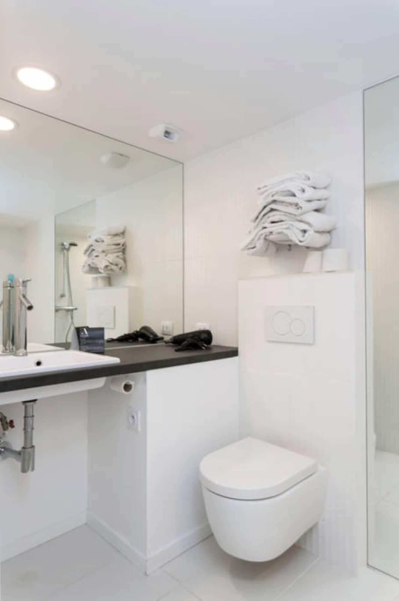 Atypik Hotel Clichy Bagian luar foto
