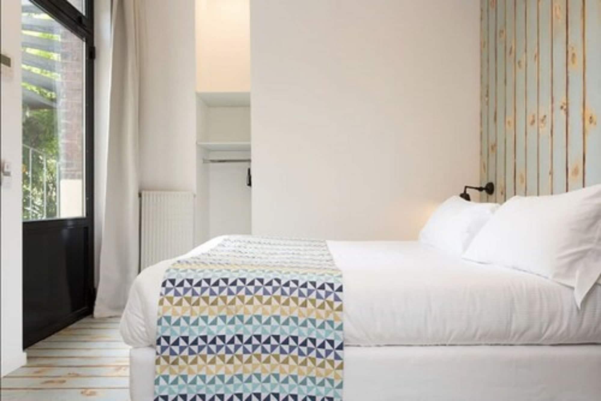 Atypik Hotel Clichy Bagian luar foto