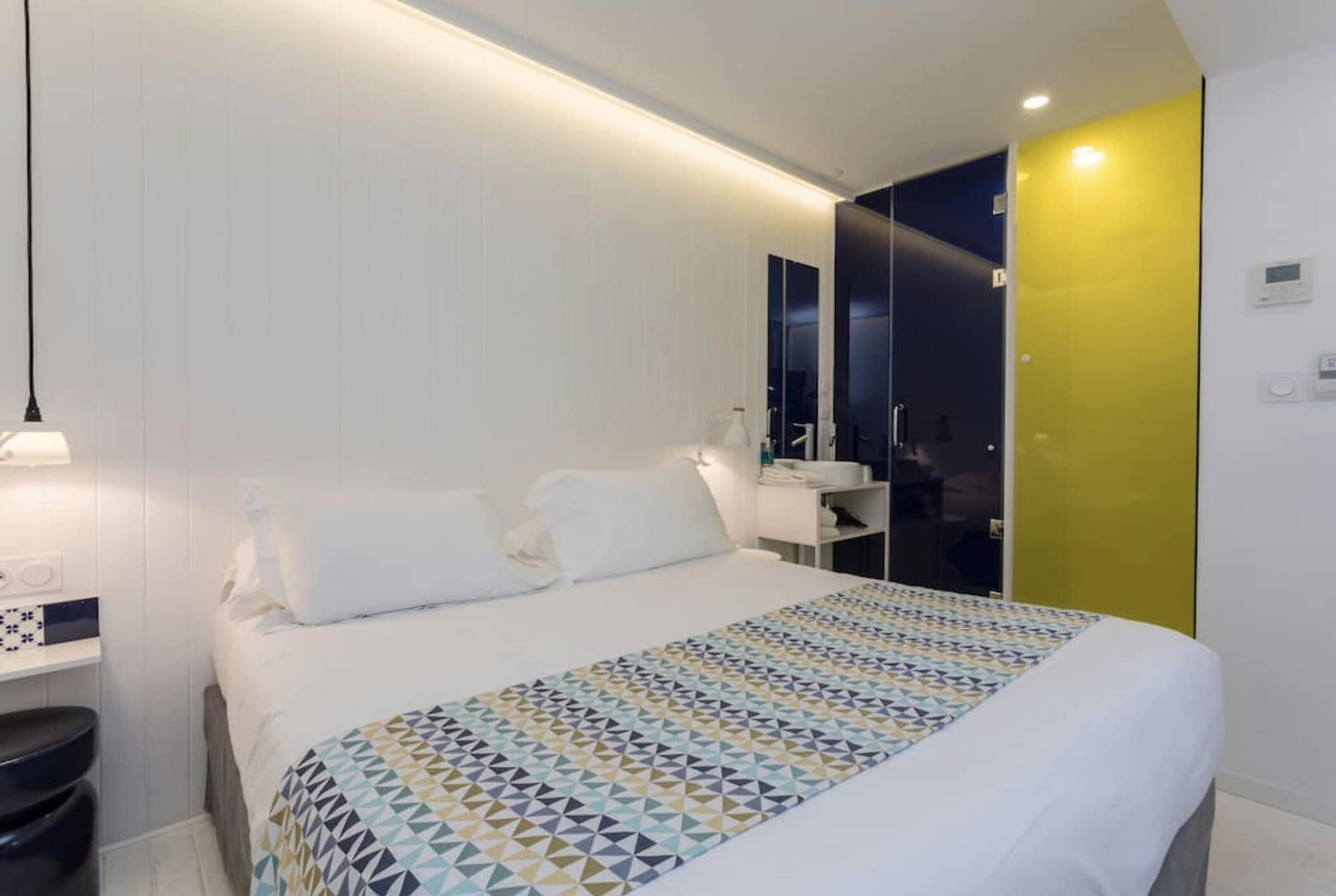 Atypik Hotel Clichy Bagian luar foto