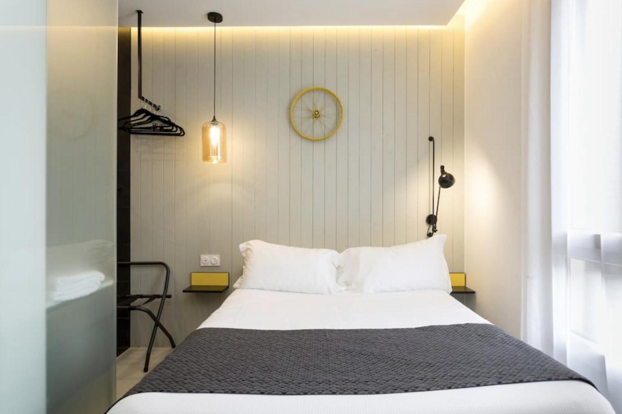 Atypik Hotel Clichy Bagian luar foto