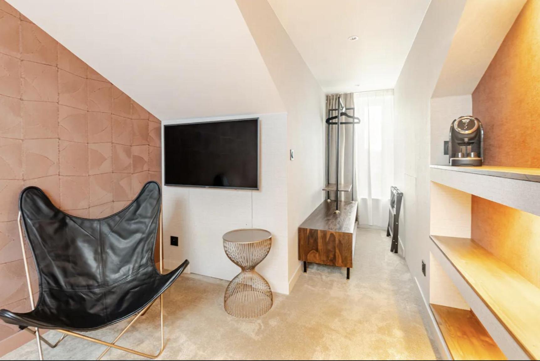 Atypik Hotel Clichy Bagian luar foto
