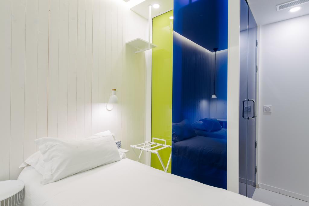 Atypik Hotel Clichy Bagian luar foto